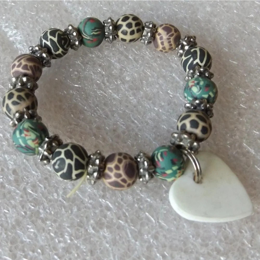 Patricia Personalize Heart Charm Clay Beads Beaded Stretch Bracelet
